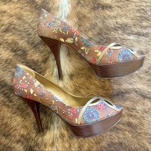 CLUB NICO Wood Platform Heels Sz 9.5